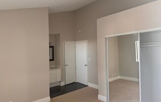 1 bed, 1 bath, $1,795, Unit 244-8