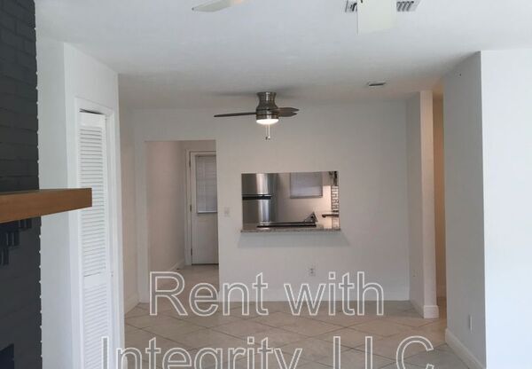 152 D LOCKE ST