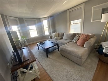 821 E 2 ST
