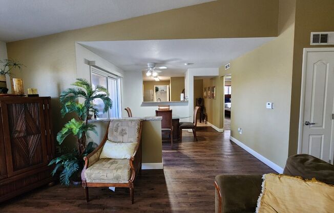 2 beds, 2 baths, $1,675, Unit # 2069