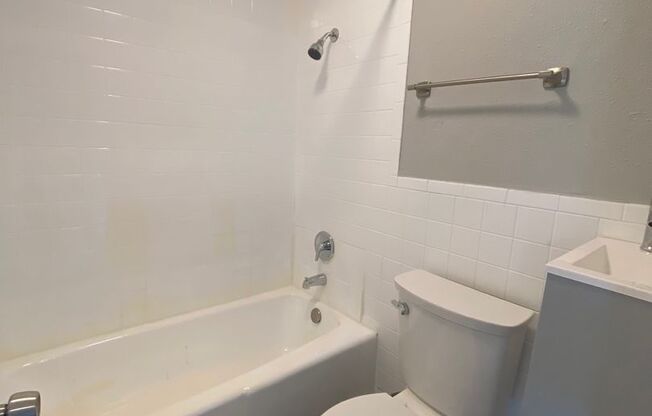Studio, 1 bath, 500 sqft, $895, Unit 253