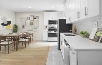 225 W 110 ST