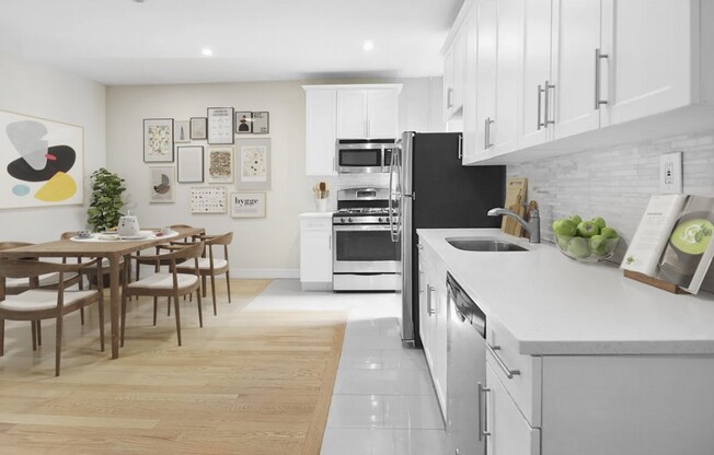 225 W 110 ST