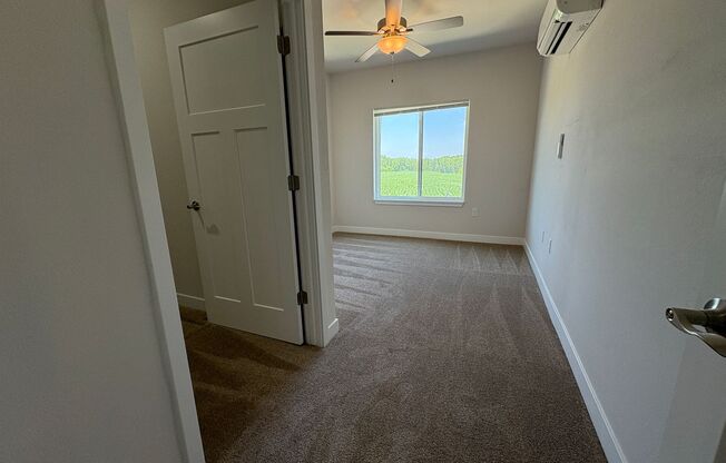 1 bed, 1 bath, 885 sqft, $1,645, Unit 5117-103