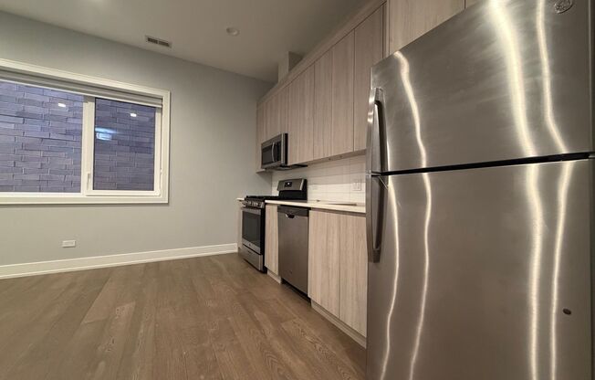 1 bed, 1 bath, 600 sqft, $1,895, Unit 13