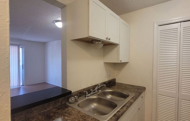 1 bed, 1 bath, 505 sqft, $665, Unit 837-Unit 23