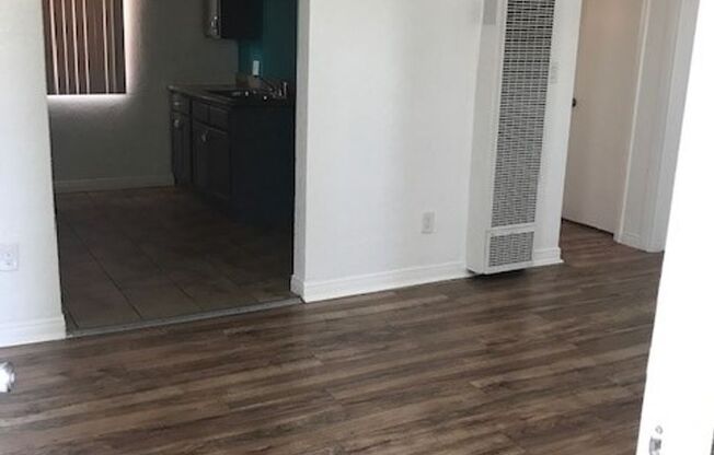 1150 W 88th St