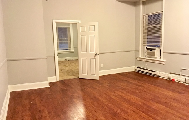 For Rent: Urban Luxury at 914 N. Charles St – Your City Lifestyle Awaits!