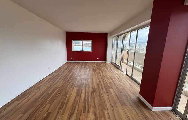 2 Bed/1.5 Bath/1 Parking at Twin Towers in Waikiki