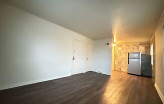 2 beds, 1 bath, 600 sqft, $780, Unit Unit 4