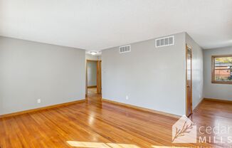 3 beds, 1 bath, $995