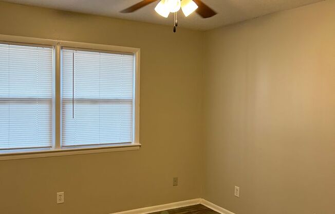 1 bed, 1 bath, 616 sqft, $878, Unit 19