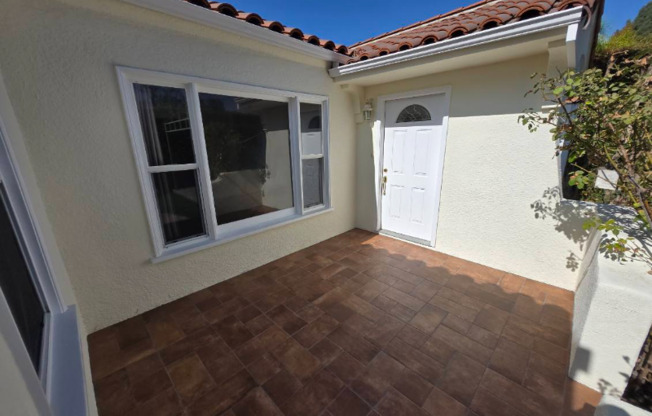 705 BALBOA AVE