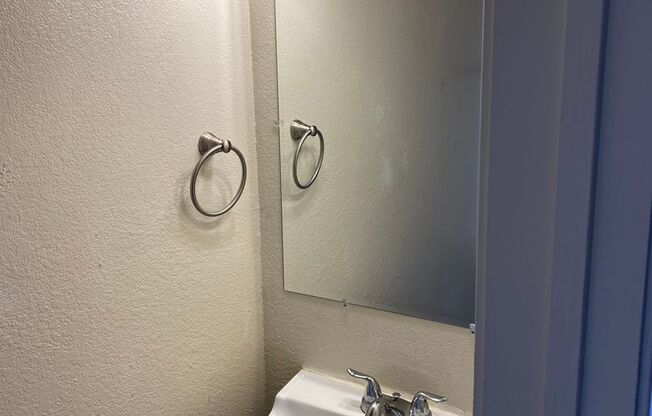 2 bedroom condo by UNT