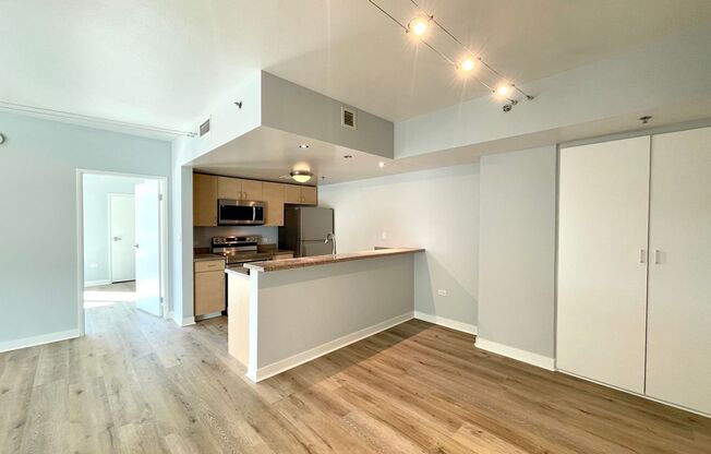 Renovated 2 Bedroom 2 Bathroom Condo in Little Italy Downtown San Diego