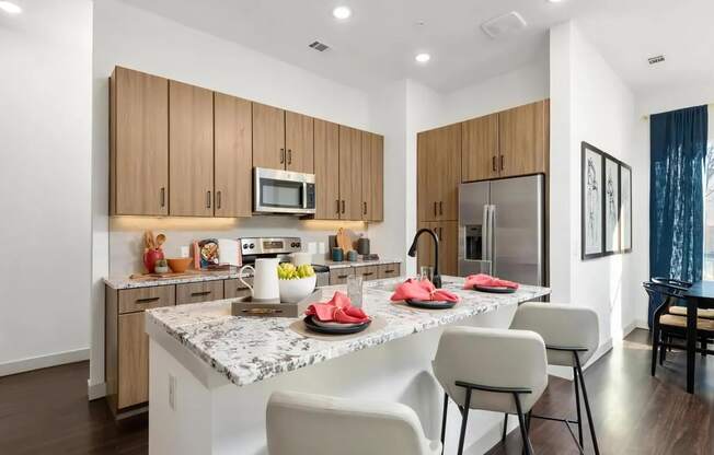 Island with Breakfast Bar