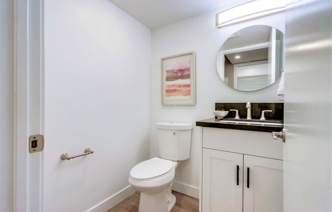 3 beds, 2.5 baths, 1,222 sqft, $3,295, Unit 34