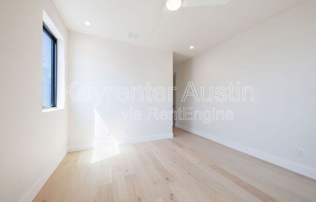 3 beds, 2.5 baths, 2,201 sqft, $2,950, Unit A