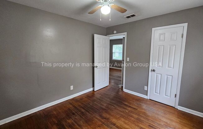 3 beds, 1 bath, $1,075