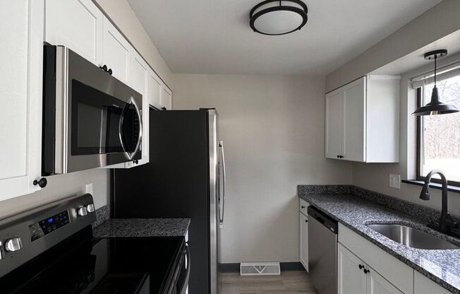 For Rent: 2 BD | 1.5 BTH | Garage | Spacious Backyard