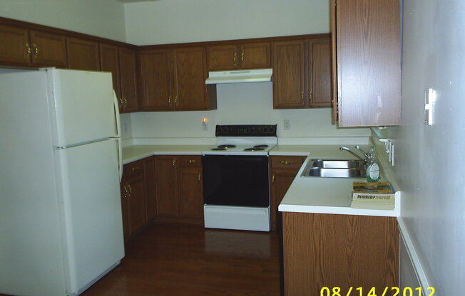 3 beds, 2 baths, $2,195