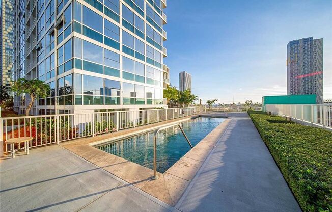 2 beds, 2 baths, $3,900, Unit 2601