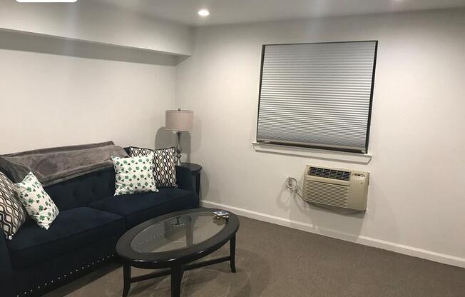 1 bed, 1 bath, 530 sqft, $4,500, Unit LH