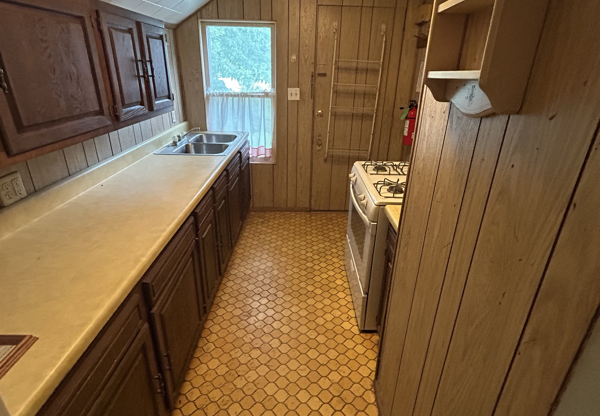 115 W 15 ST