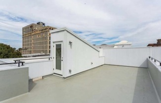 1326 N 5 ST