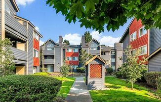 Glade Park Apartments