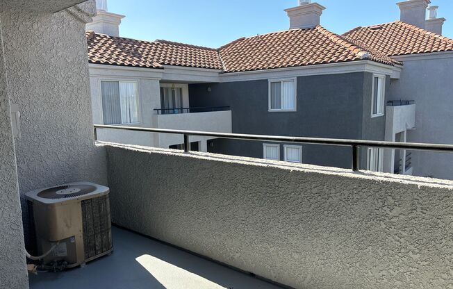 1 bed, 1 bath, 726 sqft, $2,765, Unit A-415
