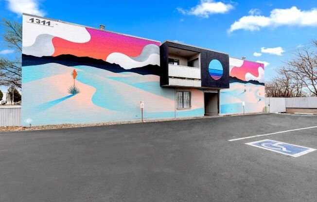 2 beds, 1 bath, 900 sqft, $1,025, Unit 122