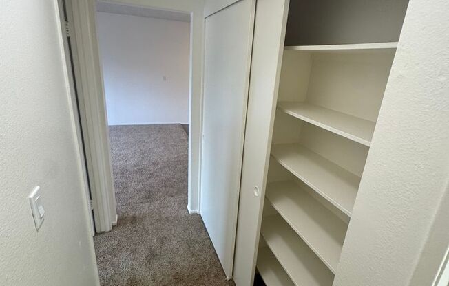 1 bed, 1 bath, 700 sqft, $2,000, Unit 425