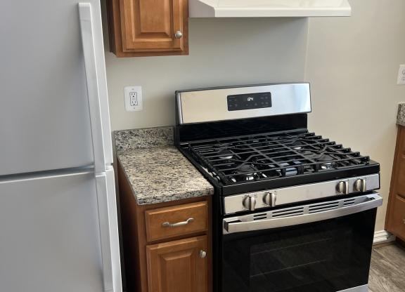 3414 Seventeenth St, Apt #2