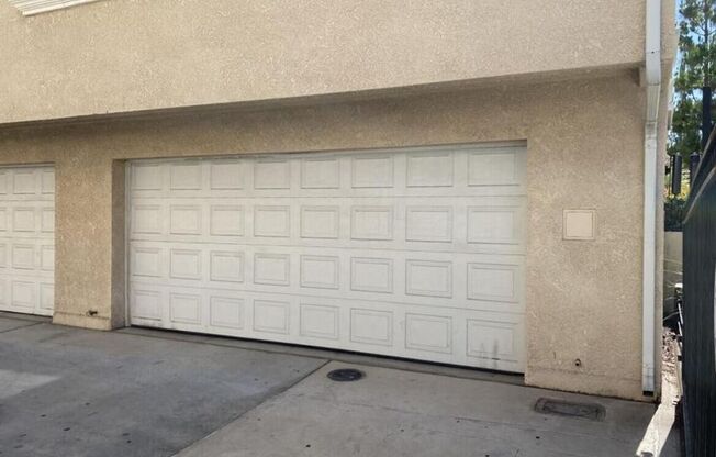 3 beds, 3 baths, $3,700