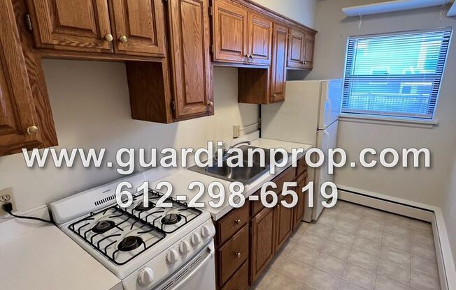 903 St. Clair Ave