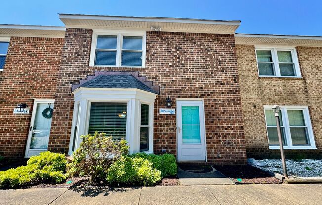 Upgraded Condo at Chic's beach!! Updated Kitchen w/Granite & Stainless Steel! Pet Friendly!