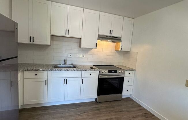 2 beds, 1 bath, 912 sqft, $2,295, Unit 626-03