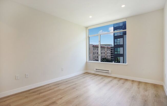 2 beds, 1 bath, 970 sqft, $2,795, Unit 402