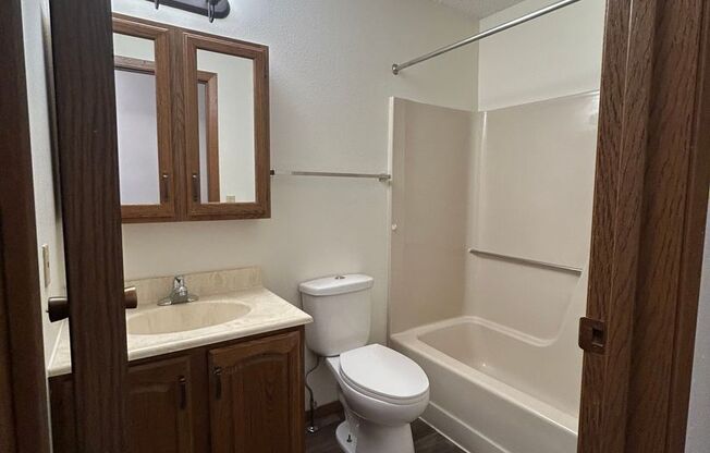 Comfortable 2x2 with Garage + In-Unit Laundry