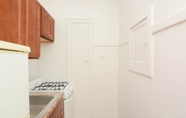 2536 Sawyer