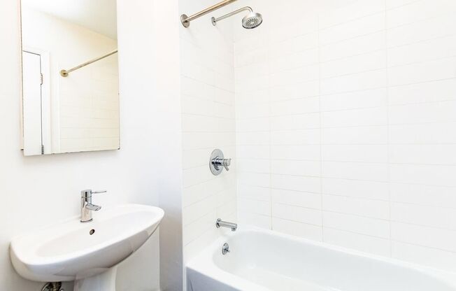 1 bed, 1 bath, $4,195, Unit 227