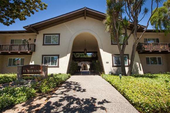 Welcome to El Mirador Apartments