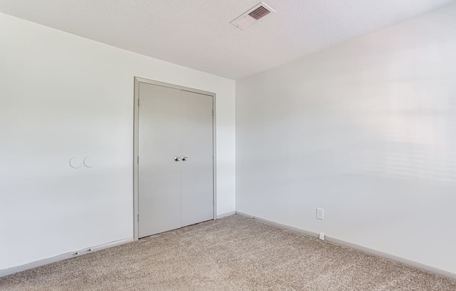 Lush Wall-To-Wall Carpeting In Bedrooms at Retreat at St. Andrews, Columbia, SC