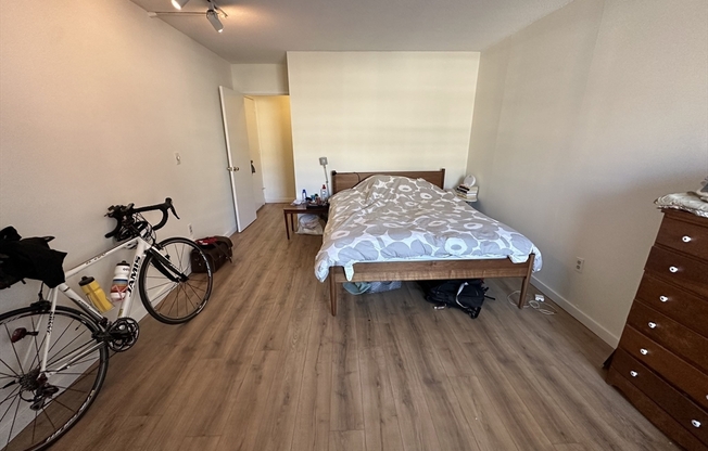 2 beds, 2 baths, 1,257 sqft, $4,300, Unit 301