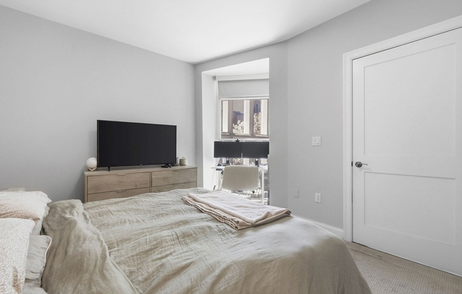 1 bed, 1.5 baths, 926 sqft, $3,975, Unit 309