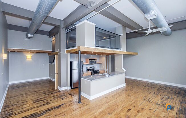 1 bed, 1 bath, 881 sqft, $1,400, Unit 3301-105