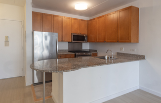 1 bed, 1 bath, $5,450, Unit 6G