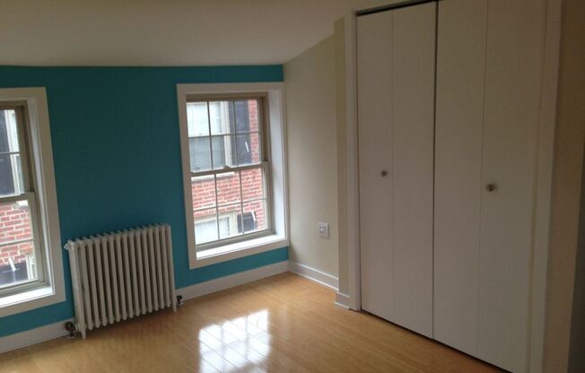 525 Fitzwater St Unit #11