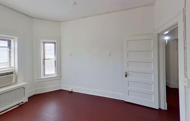 3 beds, 1 bath, 1,225 sqft, $2,199, Unit 1301-43